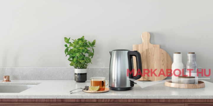 Electrolux E3K1-3ST vízforraló 2 év garancia